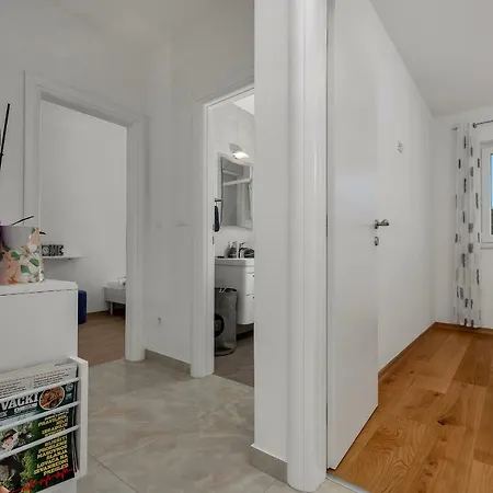 Jug Lägenhet *
